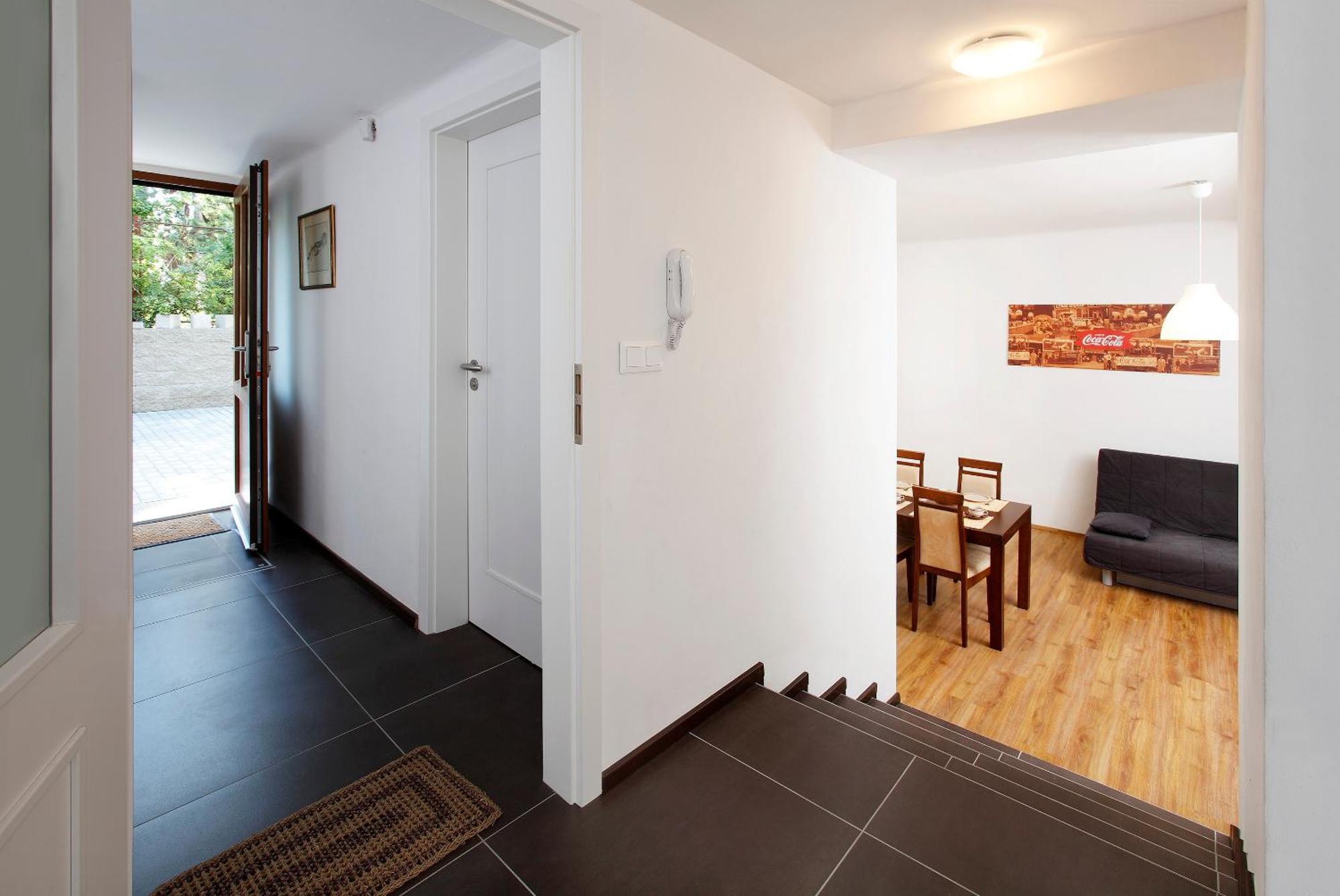 Villa Z - Apartment With Private Parking برنو المظهر الخارجي الصورة